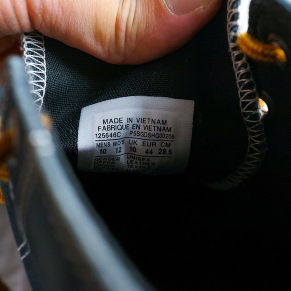 Chuck Taylor All Star Hi Top Soft Leather Boots - Picture 5 of 8